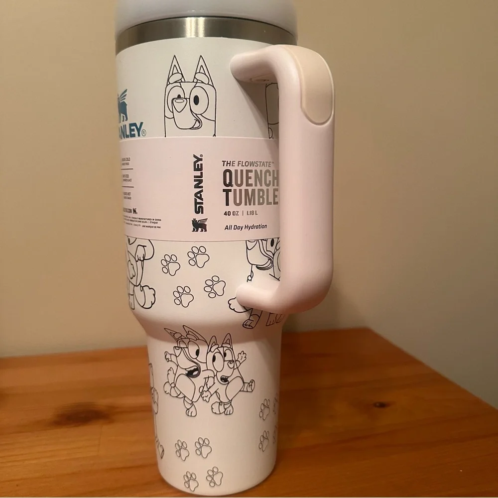 NEW Stanley The Quencher H2.0 FlowState 40 oz Tumbler Straw Bluey Bingo - Picture 5 of 10